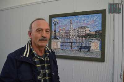 Antonio, il netturbino-pittore: recupera i rifiuti e ridisegna la citt�